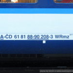 WRmz 817, 61 81 88-90 208-3, DKV Praha, Pardubice hl.n., 29.3.2015, označení